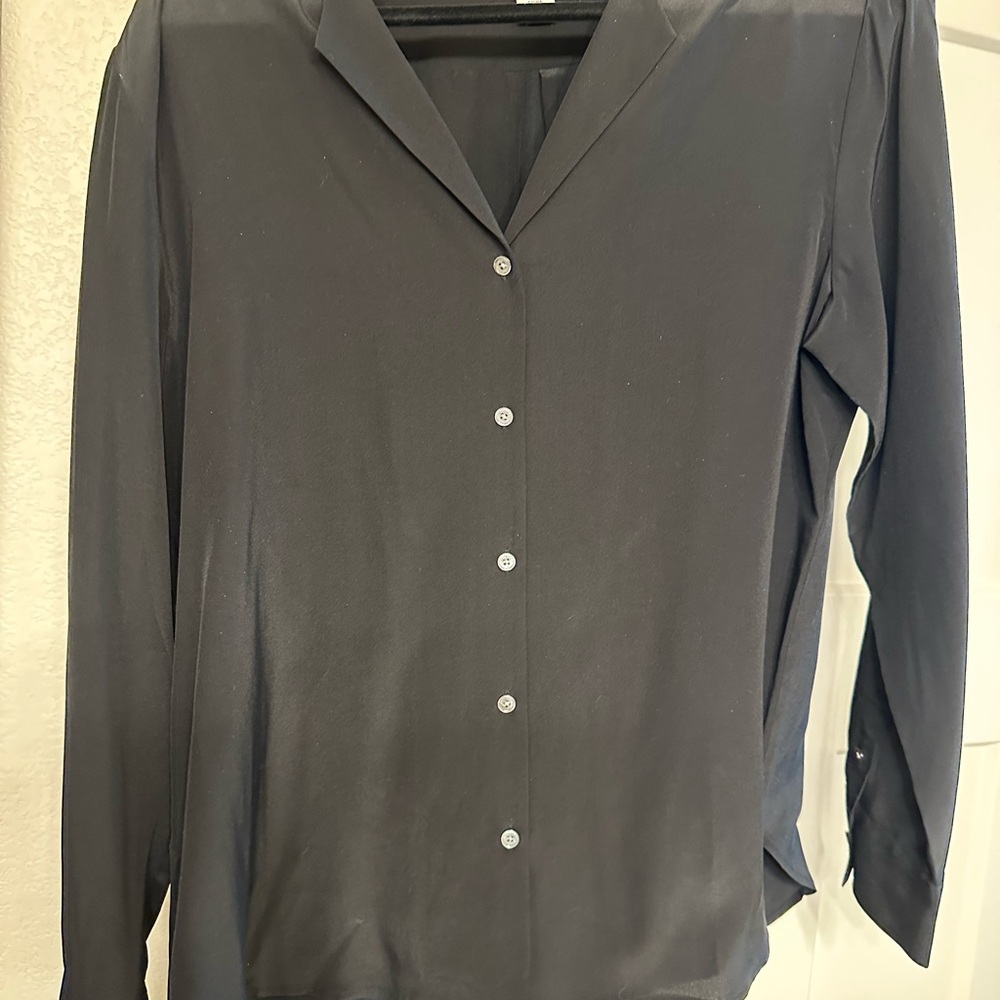 Tommy bahamma silk Black Button-Up Blouse. Literally worn once. Size small.